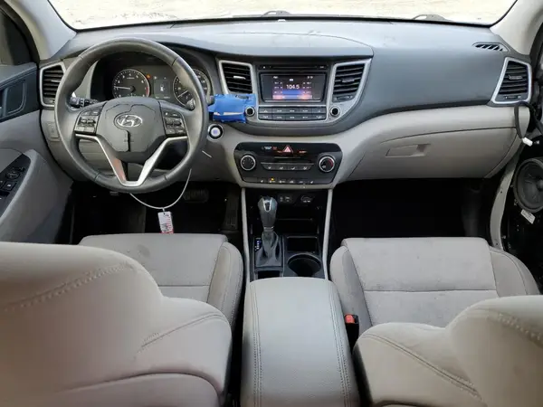 KM8J3CA28GU253093 2016 HYUNDAI TUCSON - Image 8
