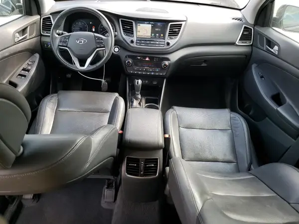 KM8J3CA28GU262330 2016 HYUNDAI TUCSON - Image 8