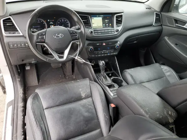 KM8J3CA28GU267723 2016 HYUNDAI TUCSON - Image 8
