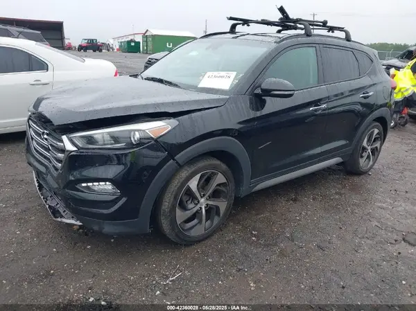 KM8J3CA28HU276116 2017 HYUNDAI TUCSON - Image 2