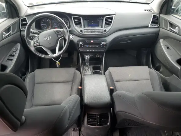 KM8J3CA28HU280196 2017 HYUNDAI TUCSON - Image 8