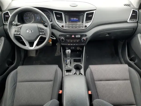 KM8J3CA28HU304562 2017 HYUNDAI TUCSON - Image 8