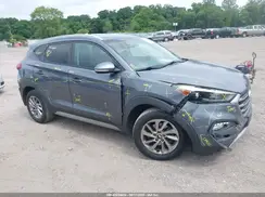 KM8J3CA28HU304870 2017 HYUNDAI TUCSON