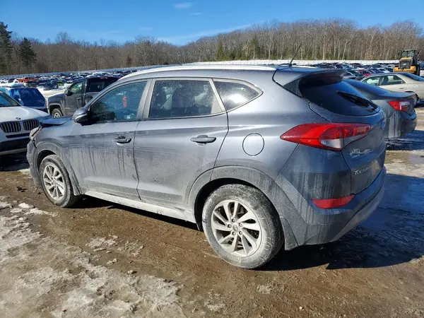 KM8J3CA28HU305081 2017 HYUNDAI TUCSON - Image 2