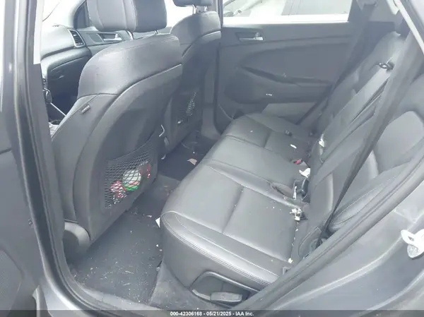 KM8J3CA28HU308949 2017 HYUNDAI TUCSON - Image 8