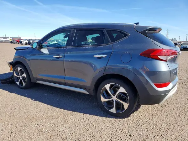 KM8J3CA28HU319840 2017 HYUNDAI TUCSON - Image 2