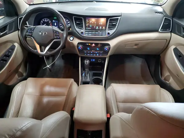 KM8J3CA28HU339649 2017 HYUNDAI TUCSON - Image 8