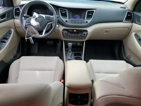 KM8J3CA28HU342938 2017 HYUNDAI TUCSON - Image 8