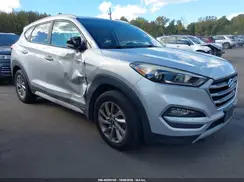 KM8J3CA28HU351459 2017 HYUNDAI TUCSON