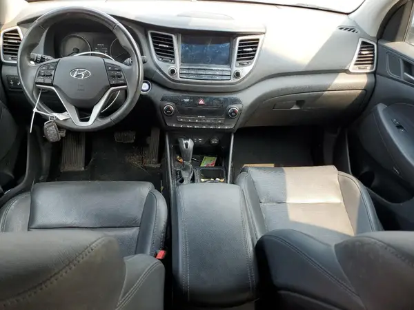 KM8J3CA28HU362235 2017 HYUNDAI TUCSON - Image 8