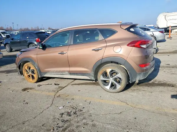 KM8J3CA28HU381772 2017 HYUNDAI TUCSON - Image 2