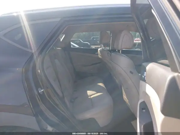 KM8J3CA28HU386549 2017 HYUNDAI TUCSON - Image 8