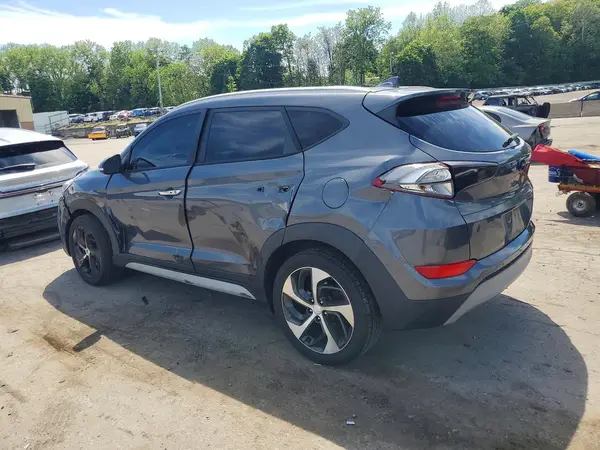 KM8J3CA28HU393517 2017 HYUNDAI TUCSON - Image 2