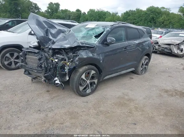 KM8J3CA28HU401423 2017 HYUNDAI TUCSON - Image 2