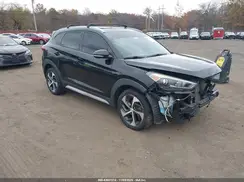 KM8J3CA28HU403950 2017 HYUNDAI TUCSON