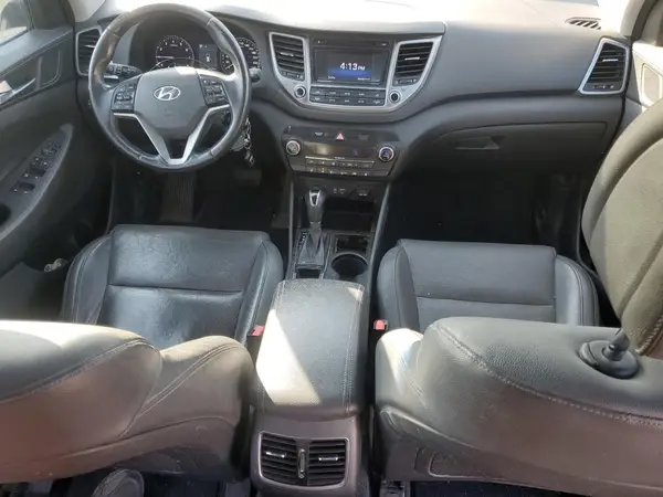 KM8J3CA28HU411708 2017 HYUNDAI TUCSON - Image 8