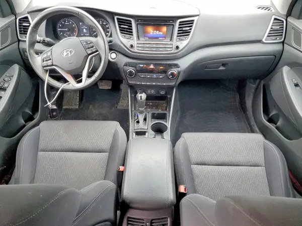 KM8J3CA28HU413233 2017 HYUNDAI TUCSON - Image 8
