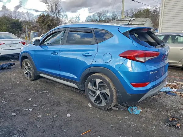 KM8J3CA28HU416553 2017 HYUNDAI TUCSON - Image 2