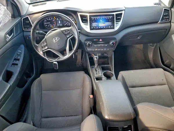 KM8J3CA28HU416553 2017 HYUNDAI TUCSON - Image 8