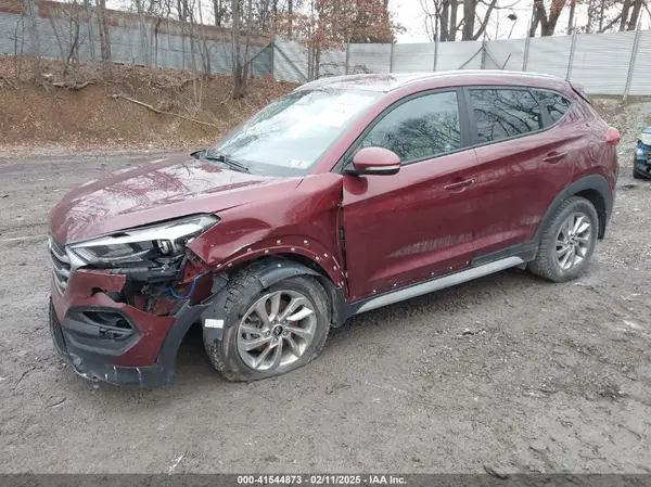 KM8J3CA28HU420134 2017 HYUNDAI TUCSON - Image 2