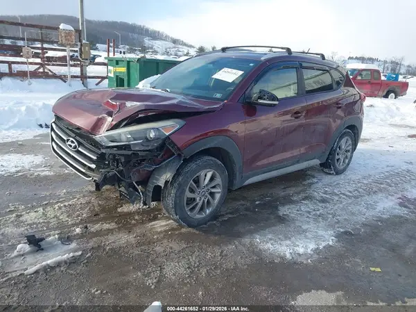 KM8J3CA28HU429089 2017 HYUNDAI TUCSON - Image 2