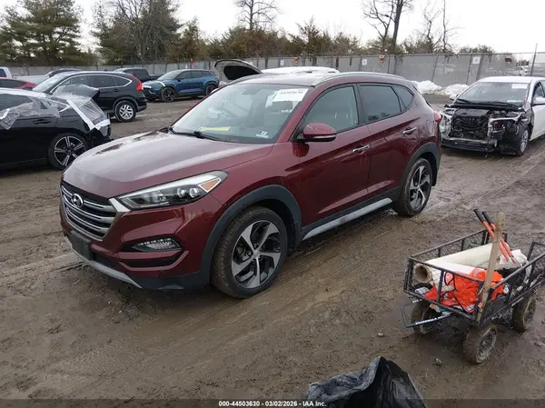KM8J3CA28HU431537 2017 HYUNDAI TUCSON - Image 2
