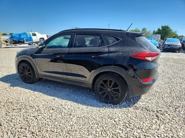 KM8J3CA28HU435782 2017 HYUNDAI TUCSON - Image 2