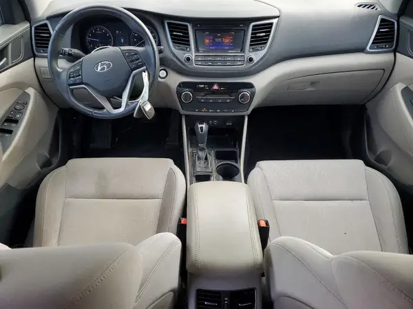 KM8J3CA28HU454543 2017 HYUNDAI TUCSON - Image 8