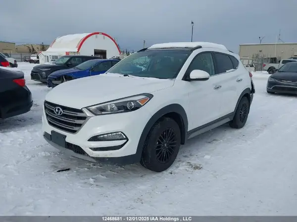 KM8J3CA28HU461752 2017 HYUNDAI TUCSON - Image 2