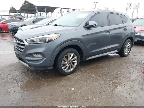 KM8J3CA28HU497473 2017 HYUNDAI TUCSON - Image 2