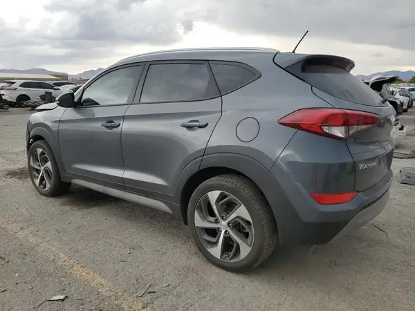 KM8J3CA28HU504079 2017 HYUNDAI TUCSON - Image 2