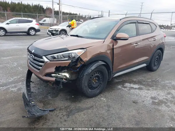 KM8J3CA28HU519455 2017 HYUNDAI TUCSON - Image 2
