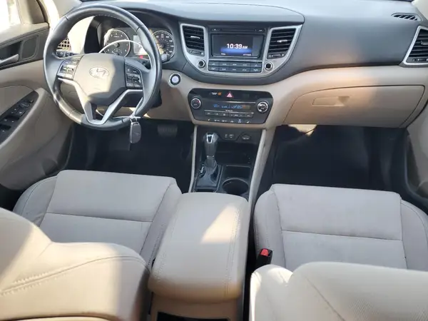 KM8J3CA28HU548230 2017 HYUNDAI TUCSON - Image 8