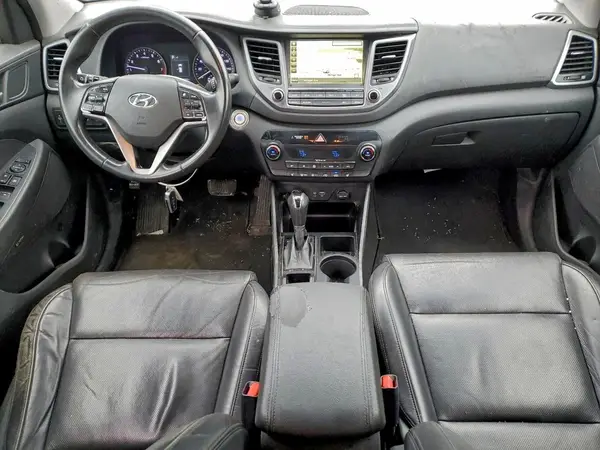KM8J3CA28HU563861 2017 HYUNDAI TUCSON - Image 8