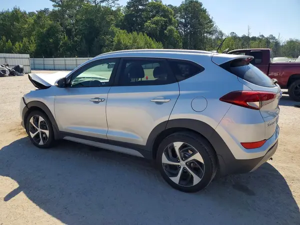 KM8J3CA28HU582605 2017 HYUNDAI TUCSON - Image 2