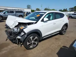 KM8J3CA28HU593555 2017 HYUNDAI TUCSON