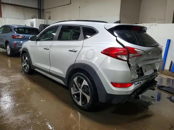 KM8J3CA28JU682029 2018 HYUNDAI TUCSON - Image 2