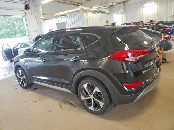 KM8J3CA28JU685304 2018 HYUNDAI TUCSON - Image 2