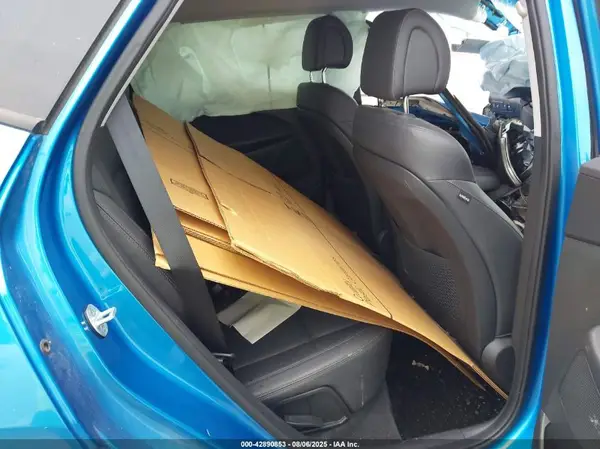 KM8J3CA28JU711092 2018 HYUNDAI TUCSON - Image 8