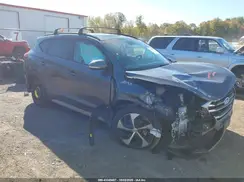 KM8J3CA28JU727535 2018 HYUNDAI TUCSON