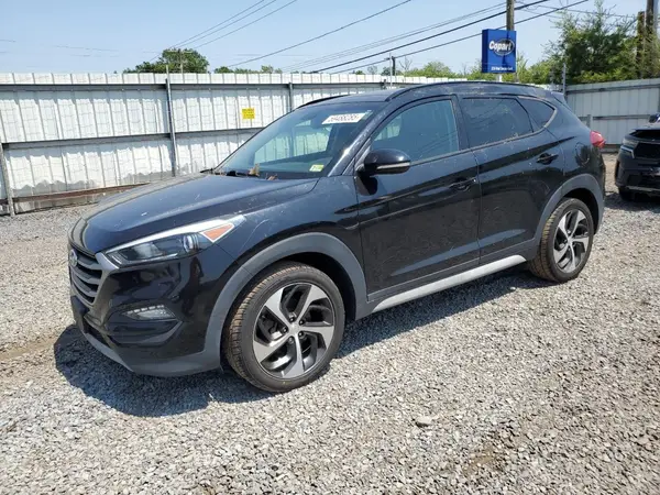 KM8J3CA28JU729379 2018 HYUNDAI TUCSON - Image 1