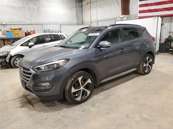 KM8J3CA28JU752659 2018 HYUNDAI TUCSON - Image 1
