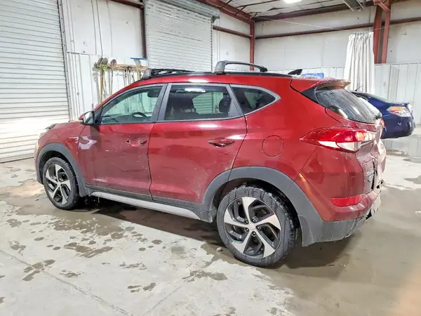 KM8J3CA28JU775584 2018 HYUNDAI TUCSON - Image 2