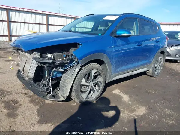 KM8J3CA28JU778288 2018 HYUNDAI TUCSON - Image 2