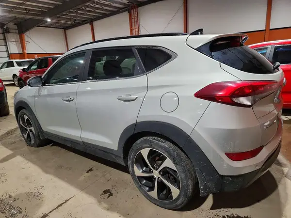 KM8J3CA29GU029878 2016 HYUNDAI TUCSON - Image 2