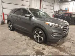 KM8J3CA29GU030822 2016 HYUNDAI TUCSON
