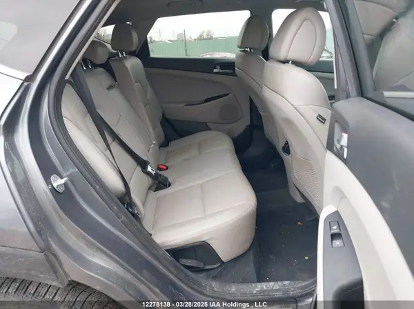 KM8J3CA29GU071757 2016 HYUNDAI TUCSON - Image 8