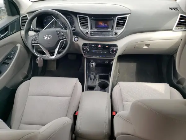 KM8J3CA29GU074979 2016 HYUNDAI TUCSON - Image 8