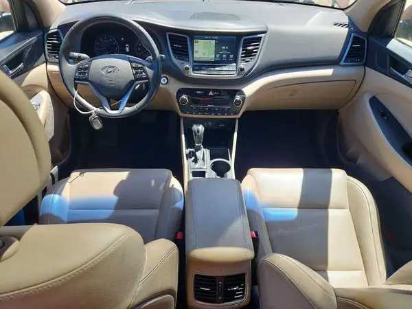 KM8J3CA29GU086727 2016 HYUNDAI TUCSON - Image 8