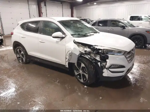 KM8J3CA29GU104918 2016 HYUNDAI TUCSON - Image 1